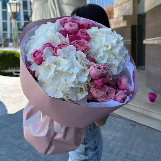 Blush Harmony Hydrangea & Garden Rose Bouquet