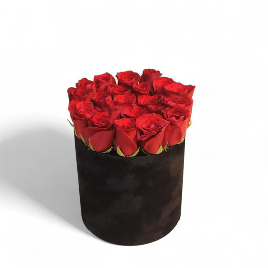 Petite Red Velvet Hatbox